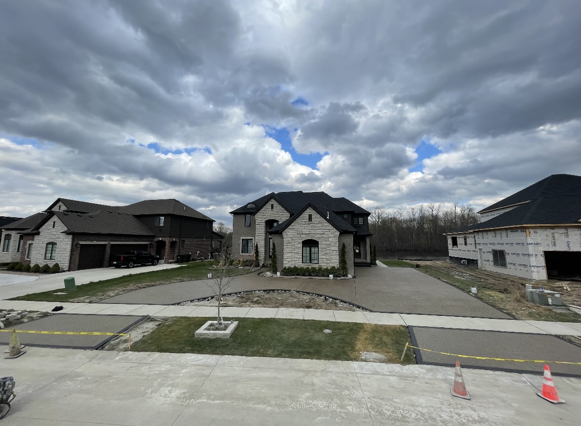 Exposed aggregate concrete finish